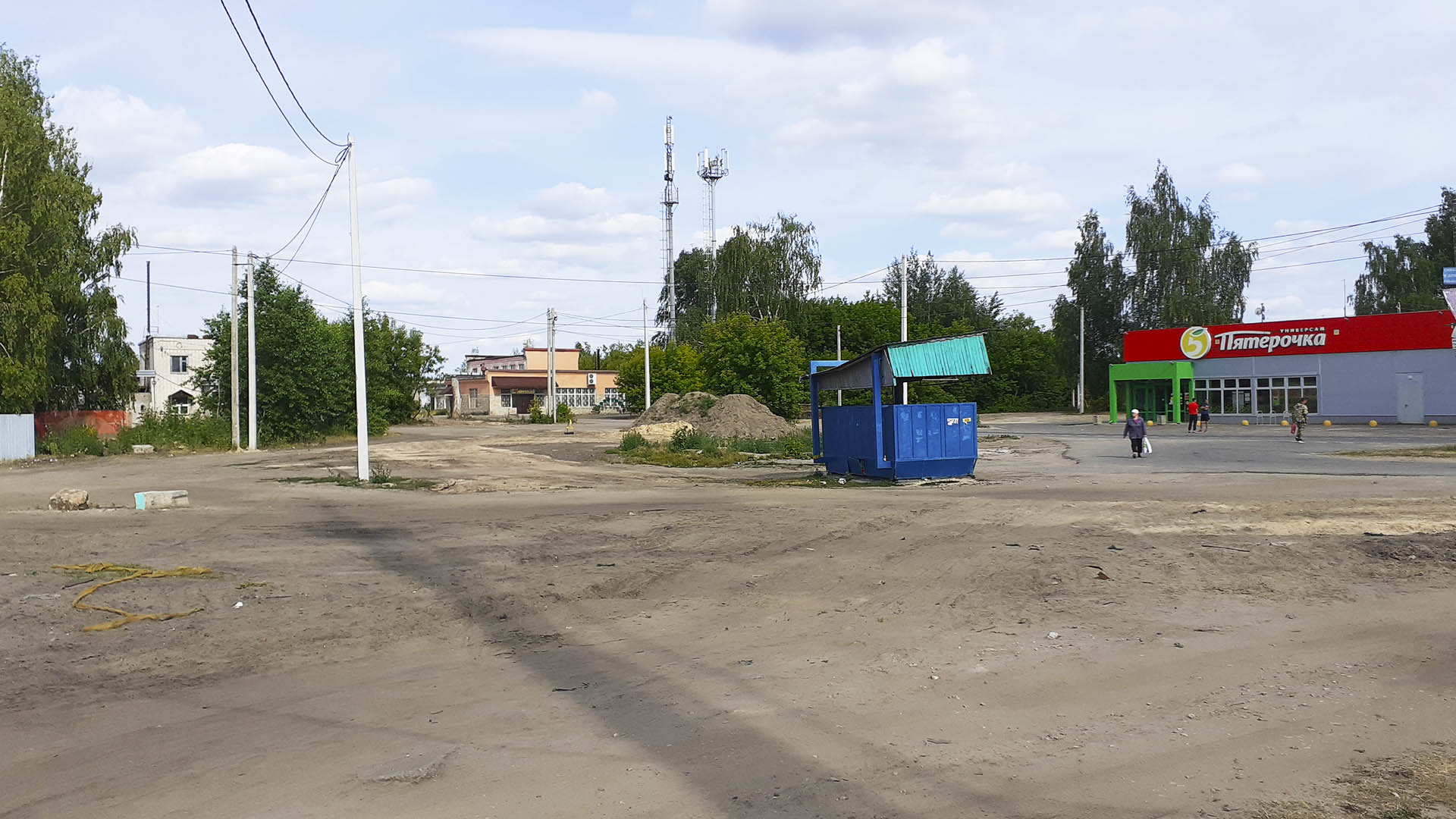 Благоустройство центральной площади, п.Пыра